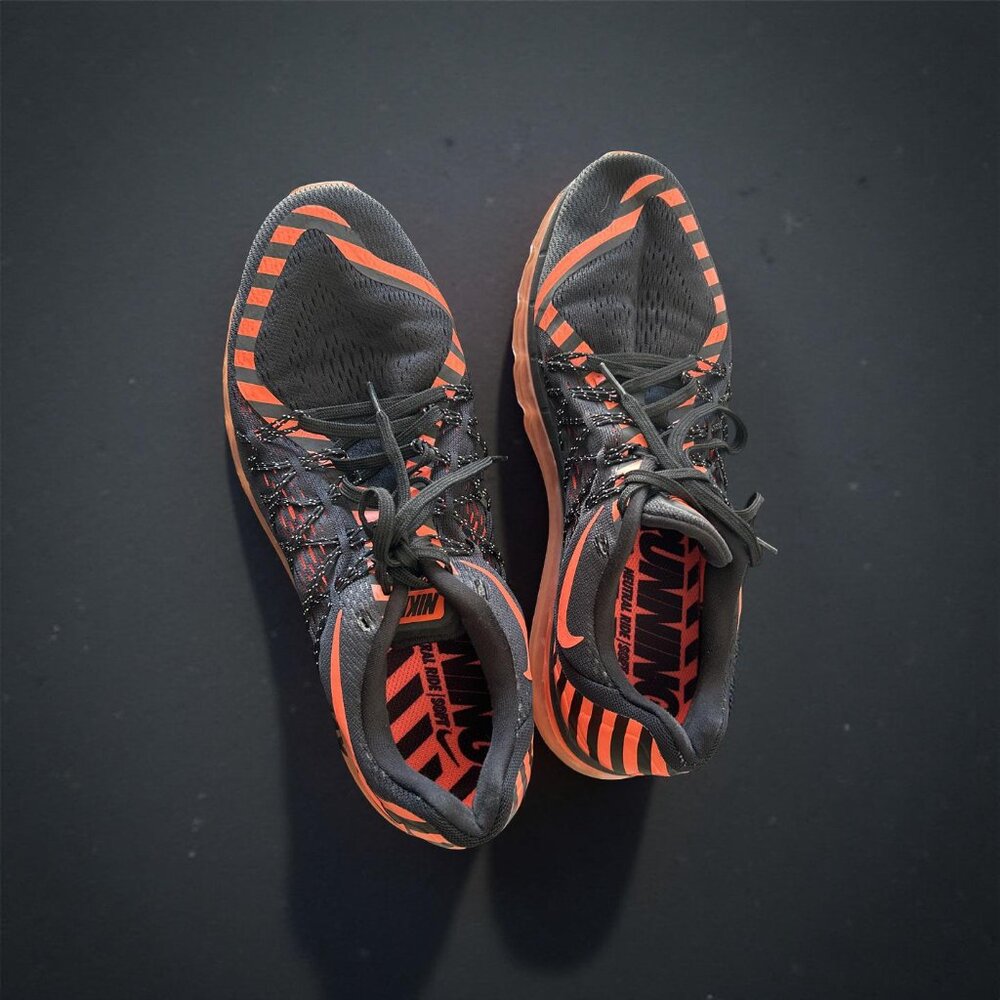 Nike Air Max 2015 "Hot Lava" Mens Size 11 Running Shoes Black Orange 746683-011 - Picture 3 of 16